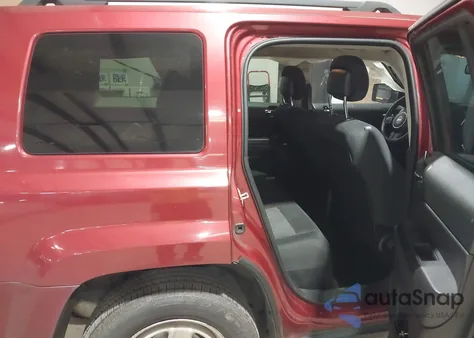 2016 Jeep Patriot Sport из США, поврежденный, VIN 1C4NJPBA5GD716638